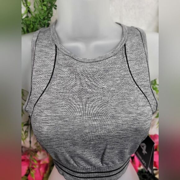 NWT Four Laps Breathe Seamless Bra/Sports Bra - Picture 4 of 15